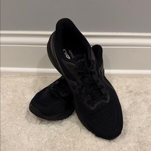 Asics Women’s Black Running Shoes (Wide)